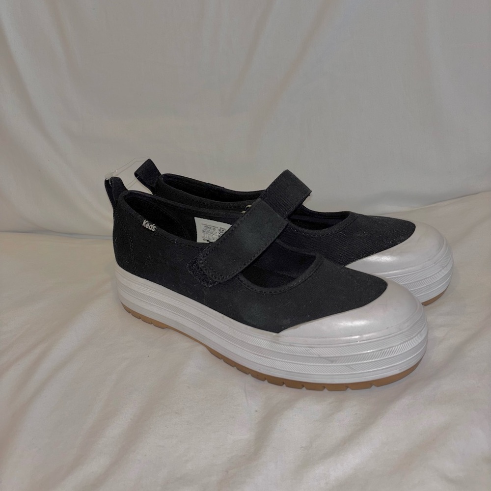 Keds Mary Jane Canvas Platform Sneakers - Black/White - Women's
Size 8